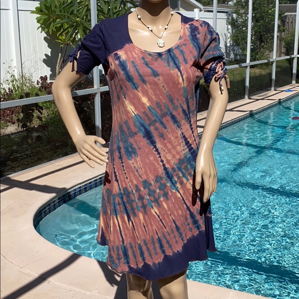 Jayli Blue/Mauve Lace-Up Sleeve Short Dress NWOT